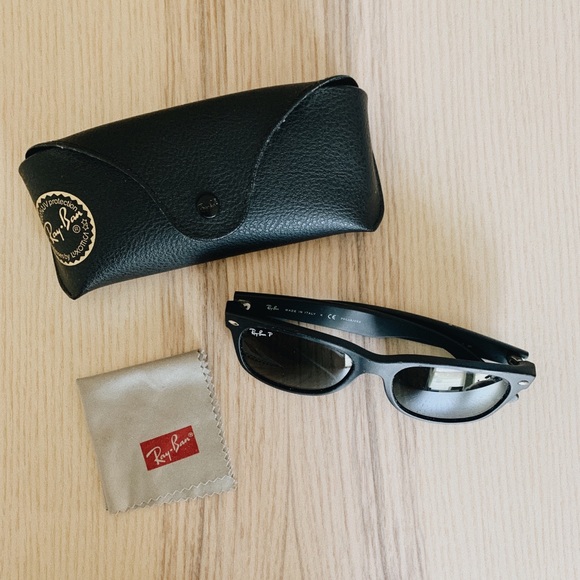 Ray Ban Men’s New Wayfarer Sunglasses